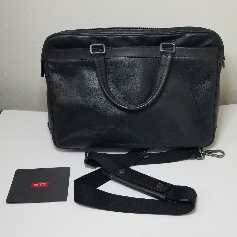 Tumi Men's Slim Commuter Brief Leather